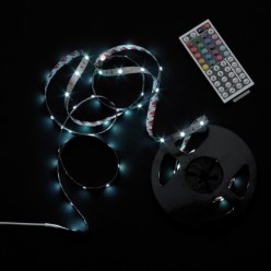 Tira Led Multicolor Rgb Con Mando Adhesiva Con 150 Leds 36 W 12 V, 850 Lumenes Luz Multicolor IP 20 5 Metros