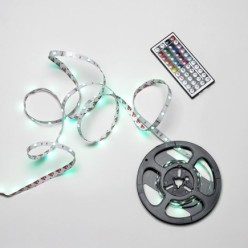 Tira Led Multicolor Rgb Con Mando Adhesiva Con 150 Leds 36 W 12 V, 850 Lumenes Luz Multicolor IP 20 5 Metros