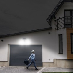 Aplique Solar Led Doble Con Sensor de Movimiento / Crepuscular 450 Lumenes, Protección IP65