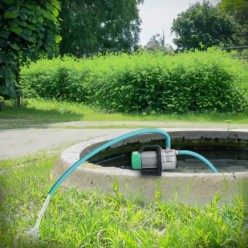 Bomba Aguas Limpias Superficie Acero Inoxidable 1,300 W, 5,000 lts/hora, Profundidad 8 Mts Elevación 50 mts, Presion Max: 5 Bar