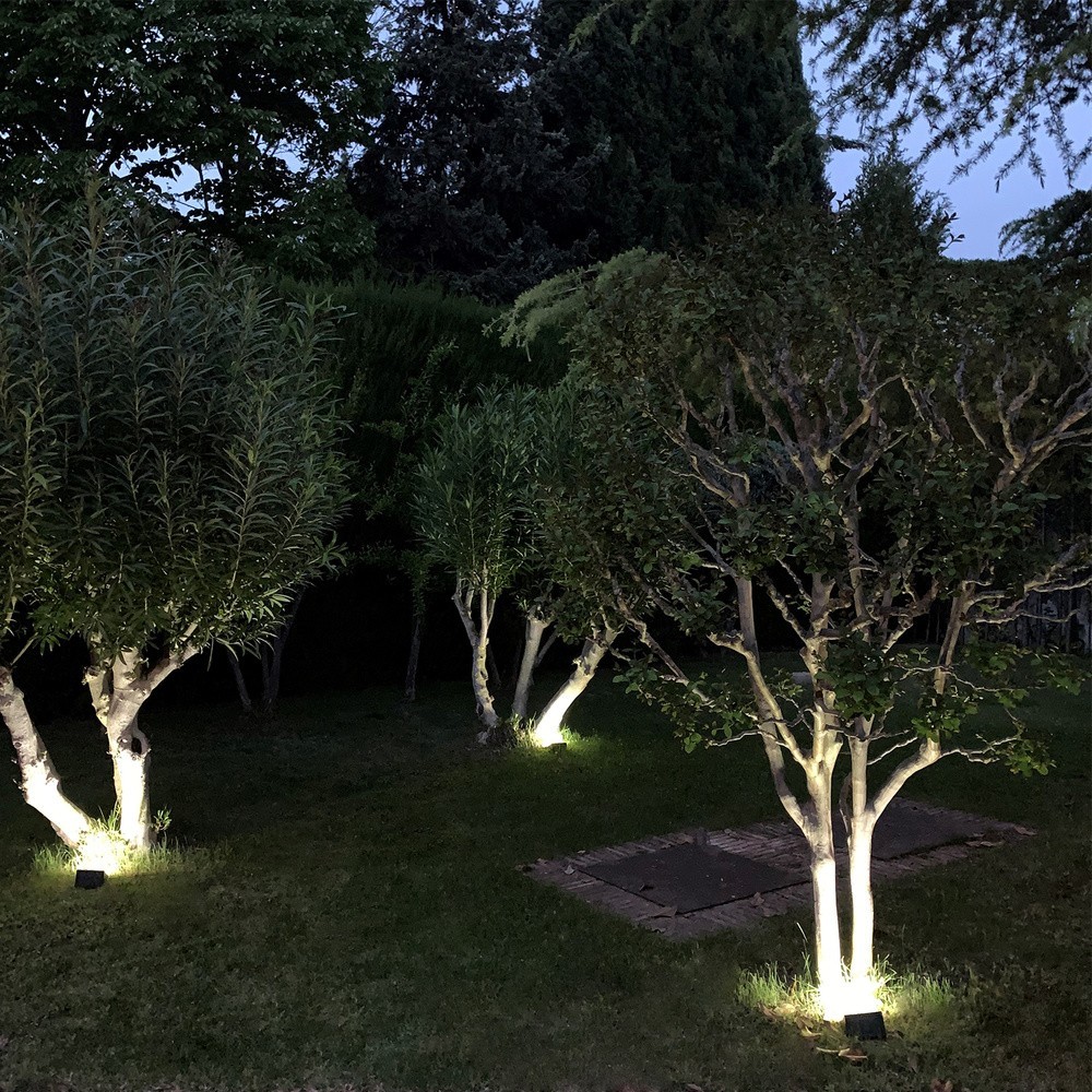 Aplique Solar Led 250 Lumenes Con Sensor De Movimiento y Crepuscular IP65 al por Mayor | Almacén de Ferretería