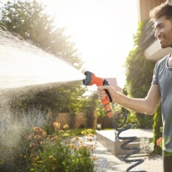 Manguera  Extensible Autoenroscable Espiral 15 Metros Con Pistola y Conectores