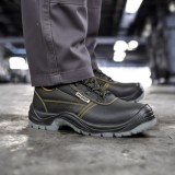 Zapato Bajo Seguridad Maurer S3 Modelo Capua Antideslizante Con Suela y Puntera Antiperación y Resistencia A Hidrocarburos Nº 40