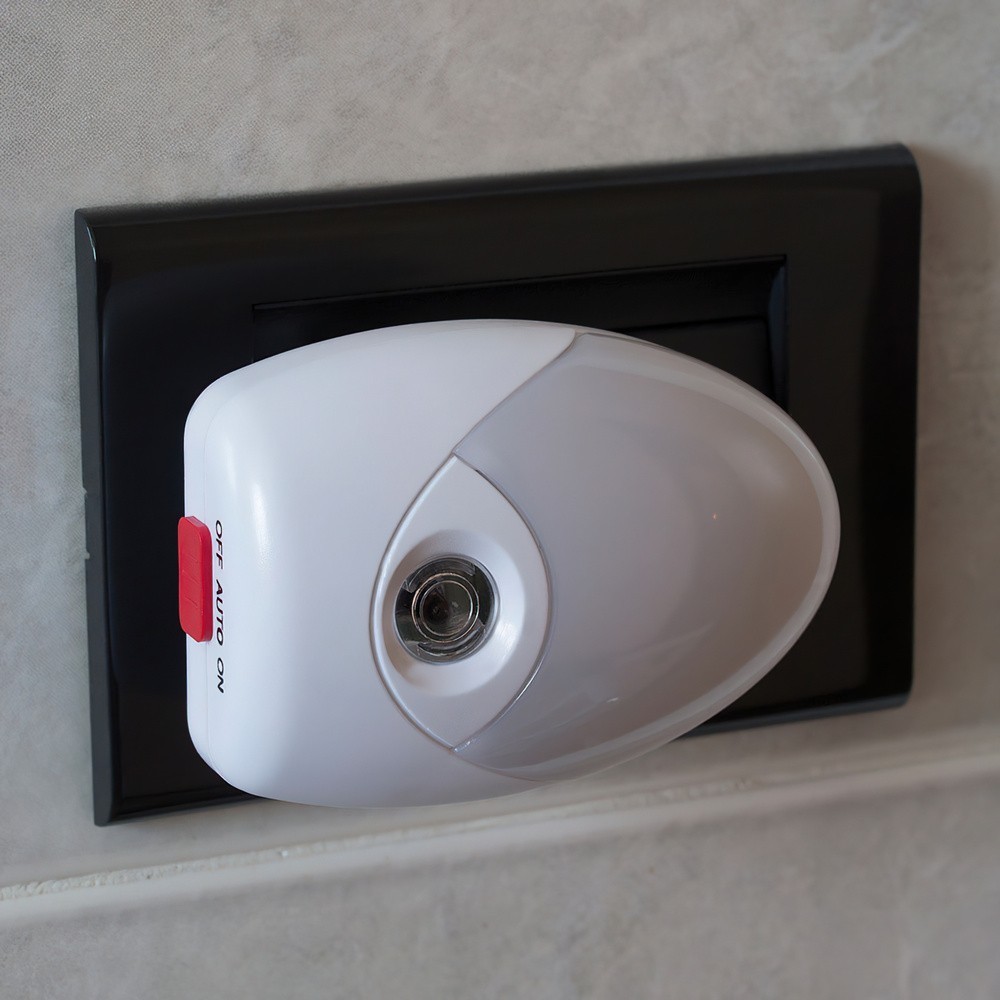 Luz Nocturna 3 Funciones Con Sensor al por Mayor | Almacén de Ferretería