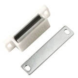 Golpete Wolfpack Magnetico Blanco (Blister 2 Piezas) al por Mayor | Almacén de Ferretería