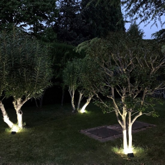 Aplique Solar Led Con Sensor De Luz y De Movimiento 270 Lumenes Ip4x Foco Led A Bateria, Foco Solar, al por Mayor | Almacén de F