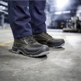 Botas Seguridad Maurer S3 Modelo Capua Antideslizante Con Suela y Puntera Antiperforación y Resistencia A Hidrocarburos Nº 45, (