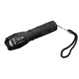 Linterna LED De Mano Aluminio A Pilas (3 AAA) 300 Lumenes 5 Watt, Con Zoom al por Mayor | Almacén de Ferretería