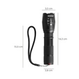 Linterna LED De Mano Aluminio A Pilas (3 AAA) 300 Lumenes 5 Watt, Con Zoom al por Mayor | Almacén de Ferretería